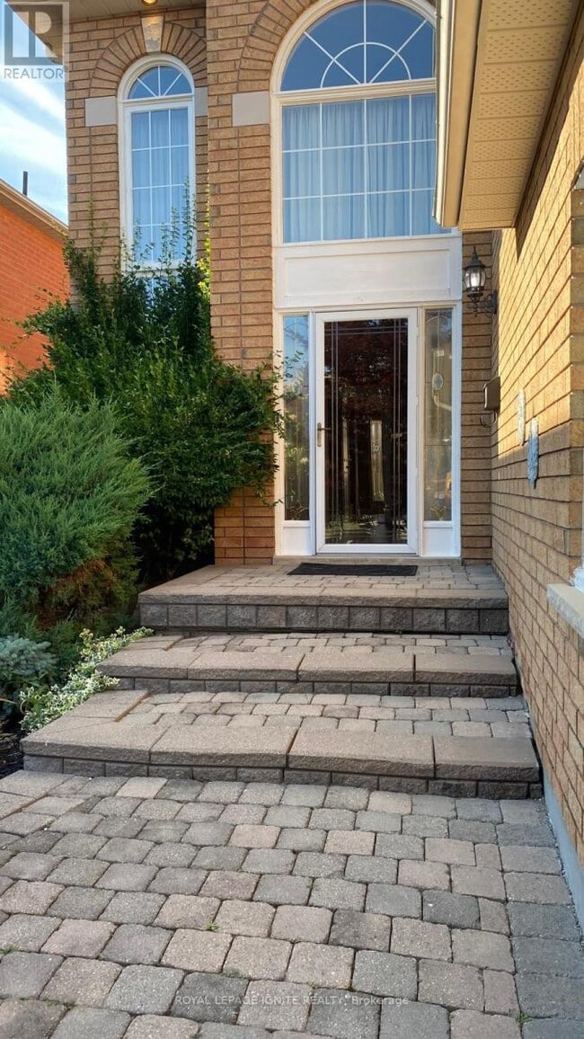53 Gill Crescent in Ajax, ON - Building Photo - Building Photo