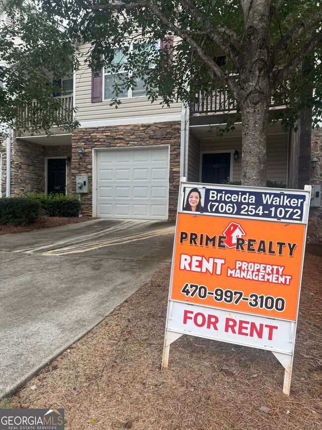 property at 1483 Box Cir