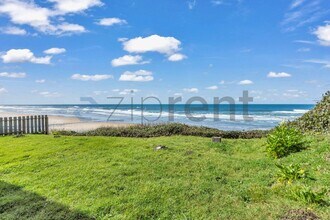 3549 NW Jetty Ave in Lincoln City, OR - Building Photo - Building Photo