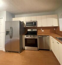 1261 SE 27th St in Homestead, FL - Building Photo - Building Photo