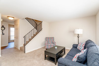 Chateau Du Mont Townhomes in Bridgeton, MO - Foto de edificio - Interior Photo