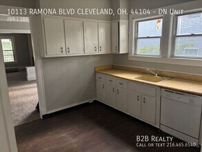10113 Ramona Blvd in Cleveland, OH - Building Photo - Building Photo