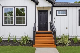 4610 Providence St, Unit A in Houston, TX - Foto de edificio - Building Photo