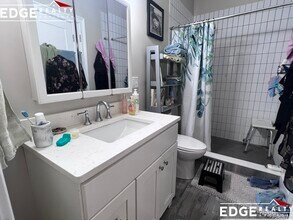 66 Foster St, Unit 1 in Boston, MA - Building Photo - Building Photo