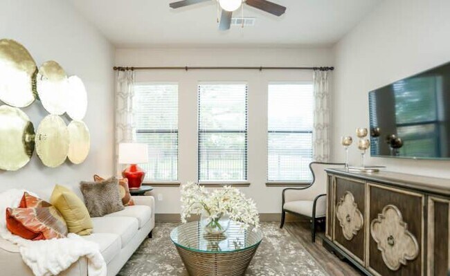 property at 2033 S Gessner Rd