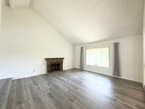 2212 Recodo Ct in Carlsbad, CA - Building Photo - Building Photo