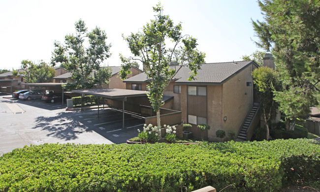 Parkway Manor in La Mesa, CA - Building Photo - Building Photo