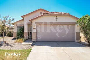 1027 E Monteleone St in San Tan Valley, AZ - Building Photo