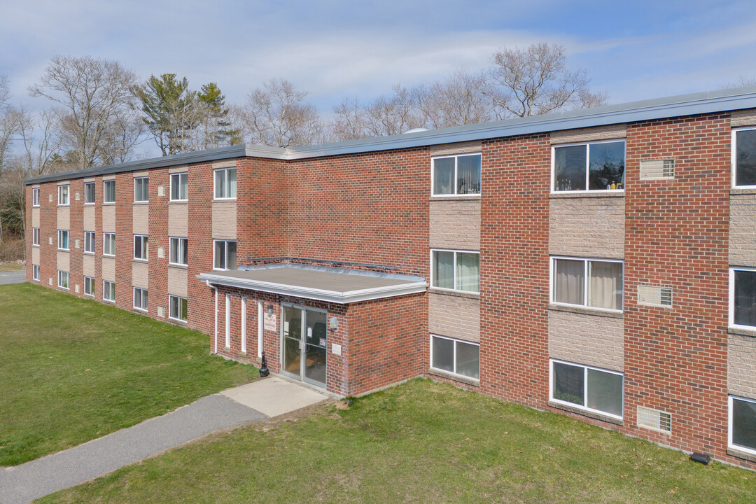 South Coast Apartments in New Bedford, MA - Building Photo