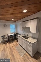 1315 E Ridge Pike in Plymouth Meeting, PA - Building Photo