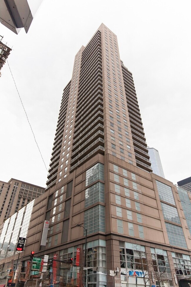 property at 545 N Dearborn St
