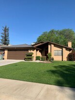 9112 Hoxie Ct in Bakersfield, CA - Building Photo