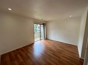 149 Forest Ave in Fox Lake, IL - Foto de edificio - Building Photo