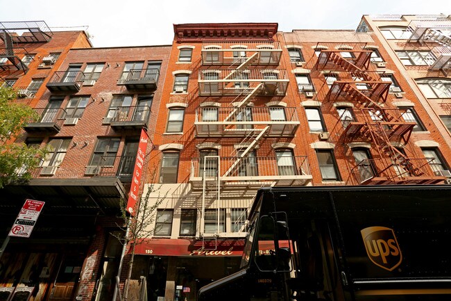 150 Orchard St in New York, NY - Foto de edificio - Building Photo