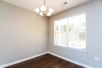 9761 Dogwood Ct W in Olive Branch, MS - Foto de edificio - Building Photo