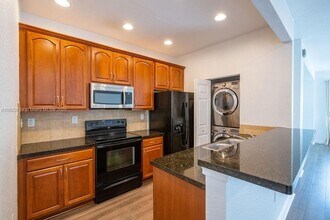 1109 SW 147th Ter in Pembroke Pines, FL - Building Photo - Building Photo