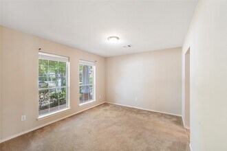 4926 Lake Gladewater Ct in Richmond, TX - Building Photo - Building Photo