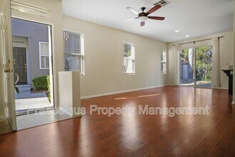 2541 Garnet Peak Rd in Chula Vista, CA - Building Photo - Building Photo