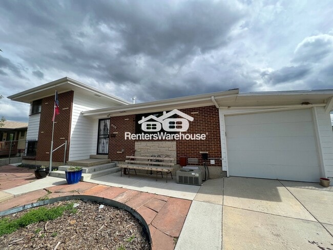 property at 12496 E Park Ln Dr