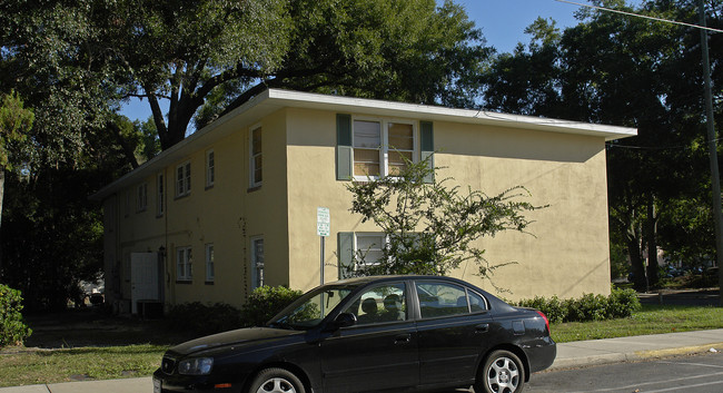 204 NW 18th St in Gainesville, FL - Building Photo - Building Photo