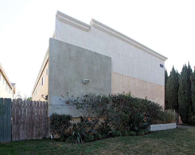 1844 E Wilson Ave in Orange, CA - Foto de edificio - Building Photo