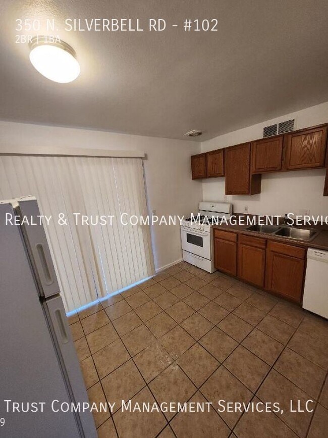 350 N Silverbell Rd, Unit #102 in Tucson, AZ - Building Photo - Building Photo
