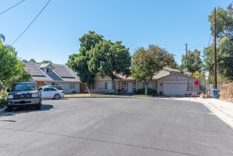 11600 Chandler Blvd in North Hollywood, CA - Building Photo - Primary Photo