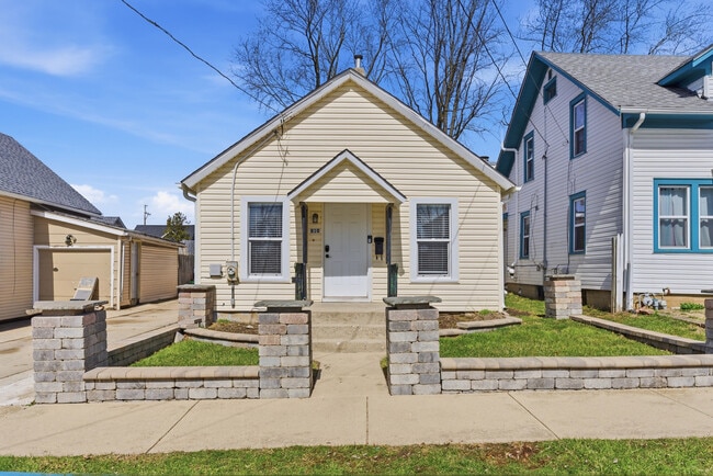 property at 810 Superior St