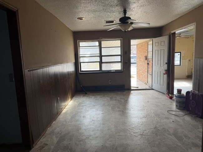 3525 SW 21st St in Oklahoma City, OK - Building Photo - Building Photo