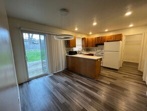 6209-6211 Hipps Hollow Rd in Eau Claire, MI - Building Photo - Building Photo