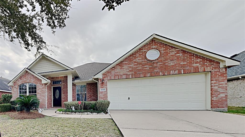 16211 Wilmington Park Ln in Houston, TX - Building Photo