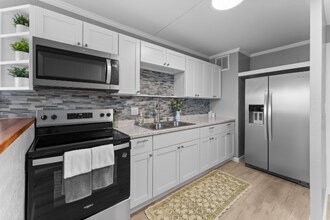 111 Kahului Beach Rd in Kahului, HI - Building Photo - Building Photo