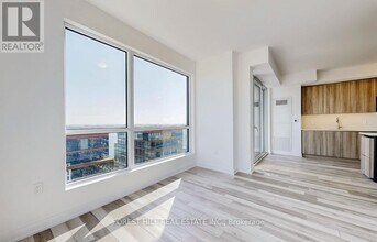 15 Richardson St in Toronto, ON - Building Photo - Building Photo