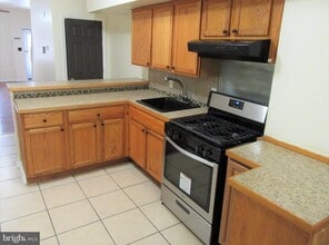 2227 Pine St in Wilmington, DE - Building Photo - Building Photo
