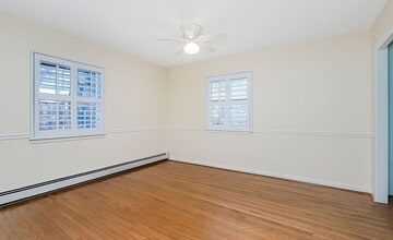 1254 Edinboro Rd in Staten Island, NY - Building Photo - Building Photo