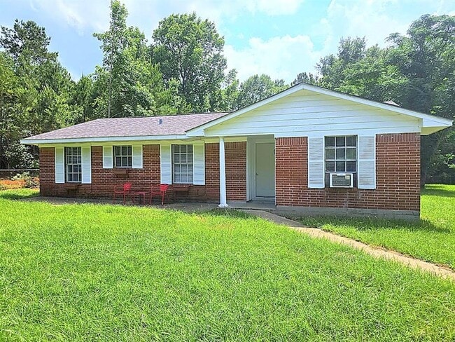 1185 FM 222 in Coldspring, TX - Foto de edificio - Building Photo