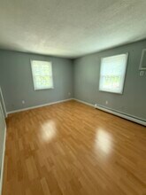 152 Walnut St in Agawam, MA - Building Photo - Building Photo