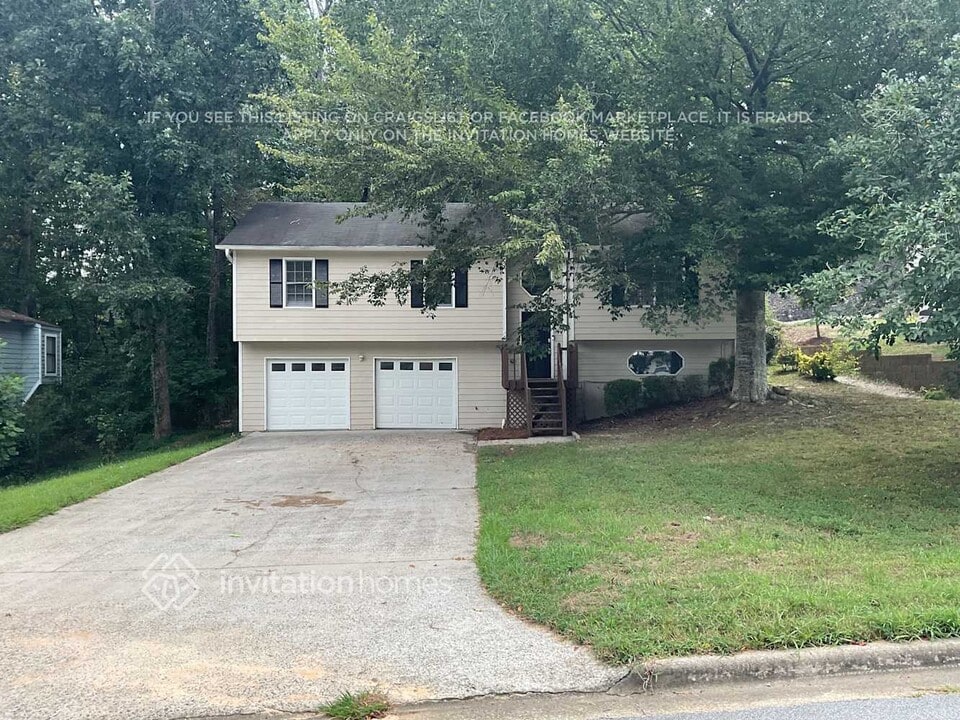 5615 Princeton Oaks Dr in Sugar Hill, GA - Building Photo