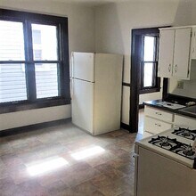 5118 S Packard Ave-Unit -UF in Cudahy, WI - Building Photo - Building Photo