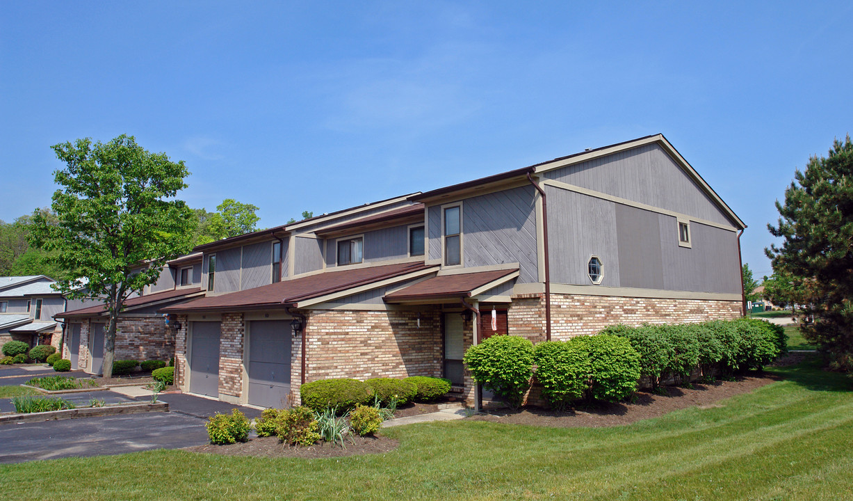 501 Greene Tree Pl in Fairborn, OH - Building Photo