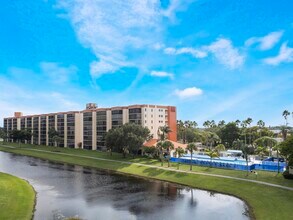 7380 S Oriole Blvd in Delray Beach, FL - Building Photo - Building Photo