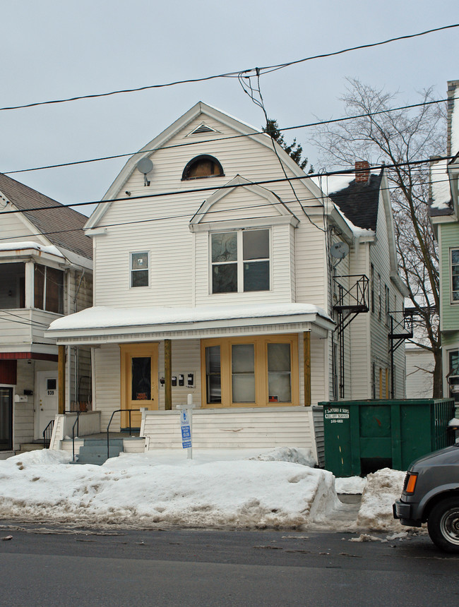 941 State St in Schenectady, NY - Foto de edificio - Building Photo