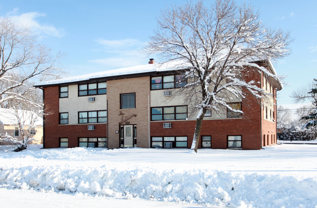 5800 Logan Ave N in Minneapolis, MN - Building Photo - Building Photo