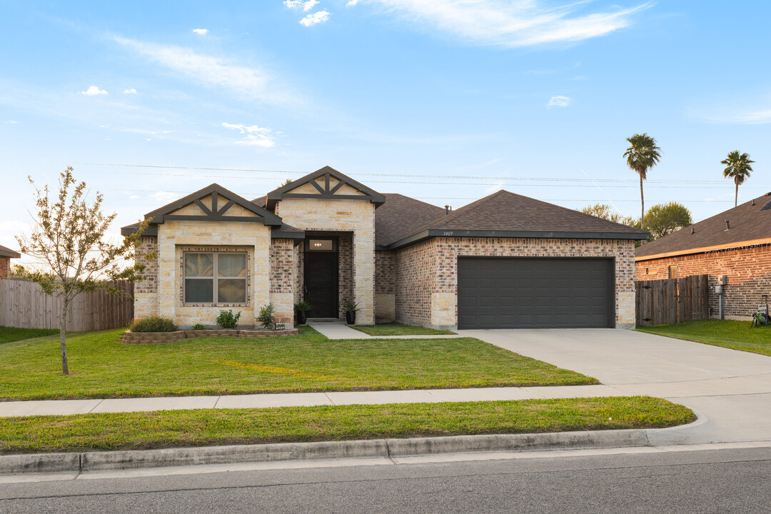 1409 Rio Panuco Ave in Harlingen, TX - Building Photo