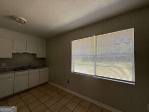 240 Deerwood Dr in Hinesville, GA - Building Photo - Building Photo
