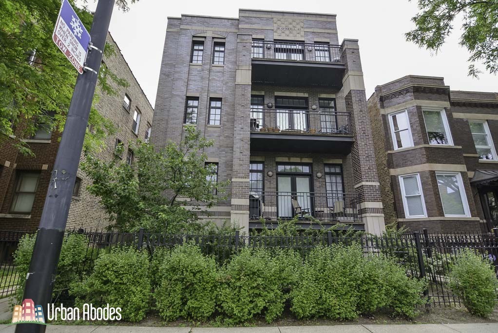 4325 N Ashland Ave, Unit A05C in Chicago, IL - Foto de edificio