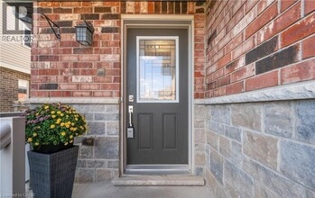 25 Machado St in Kitchener, ON - Building Photo - Building Photo