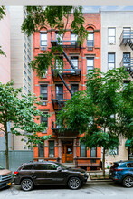 534 E 83rd St in New York, NY - Foto de edificio - Building Photo