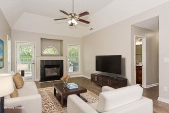 388 Jasmine Dr in Locust Grove, GA - Building Photo - Building Photo