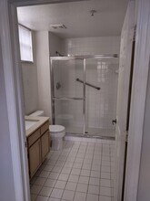 4620 Saint Croix Ln, Unit #9 in Naples, FL - Foto de edificio - Building Photo